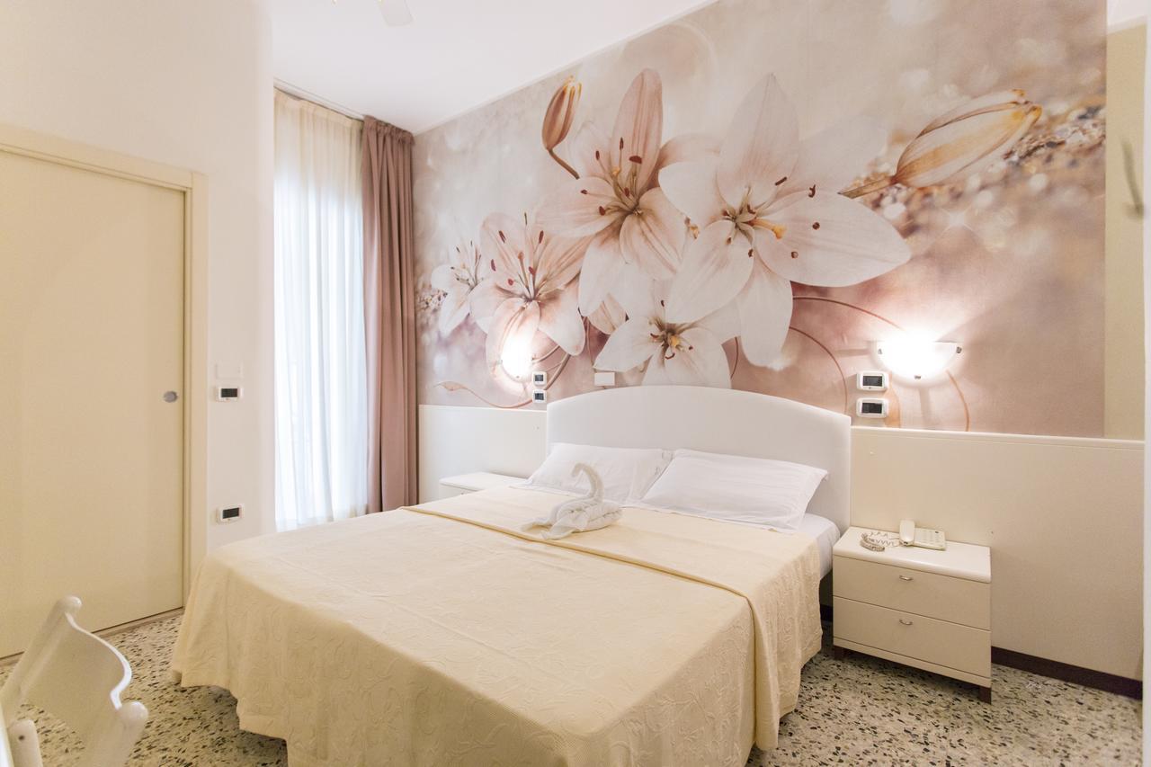 Sirena Boutique Hotel Gabicce Mare Exterior photo