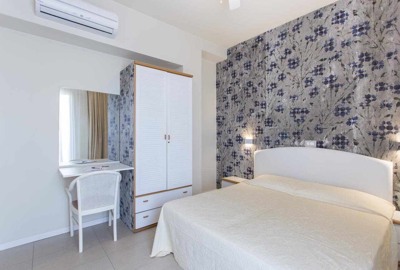 Sirena Boutique Hotel Gabicce Mare Exterior photo